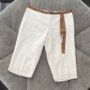 White lace capris pants